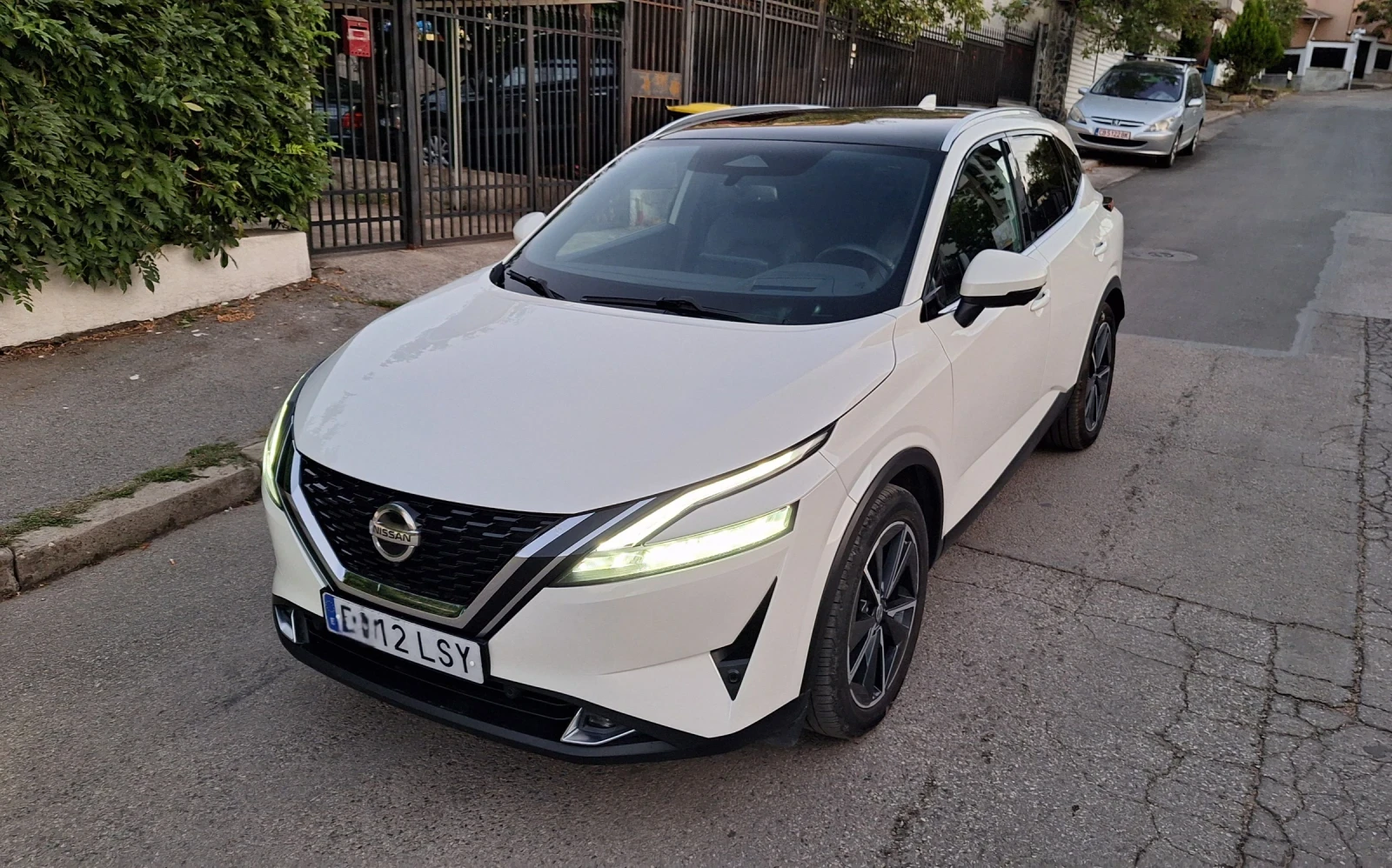 Nissan Qashqai Hybrid 158кс Tekna+ 4x4 Автоматик Xtronic | Auto.bg — изображение 1 Nissan Qashqai Hybrid 158кс Tekna+ 4x4 Автоматик Xtronic | Auto.bg — изображение 1