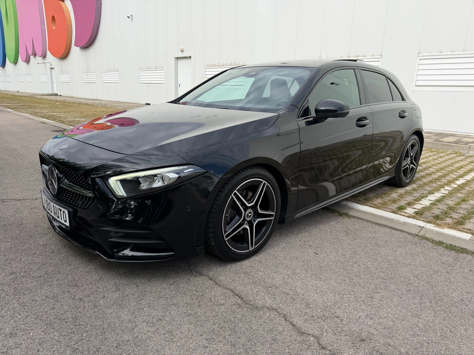 Mercedes-Benz A 200 d AMG PANO NIGHT LED НАВИГАЦИЯ КОЖА КАМЕРА ТОП | Auto.bg — изображение 1 Mercedes-Benz A 200 d AMG PANO NIGHT LED НАВИГАЦИЯ КОЖА КАМЕРА ТОП | Auto.bg — изображение 1