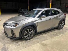 Снимка Lexus UX