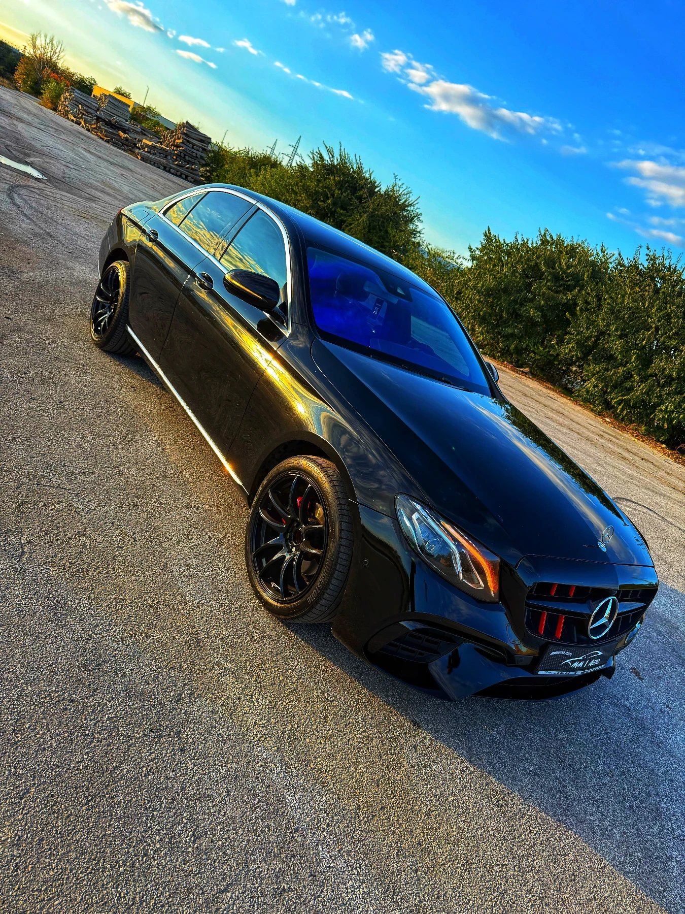 Mercedes-Benz E 220 * FULL AMG* 9G-TRONIC* EXCLUSIVE* DIGITAL*  - изображение 3 | Auto.bg Mercedes-Benz E 220 * FULL AMG* 9G-TRONIC* EXCLUSIVE* DIGITAL*  - изображение 3