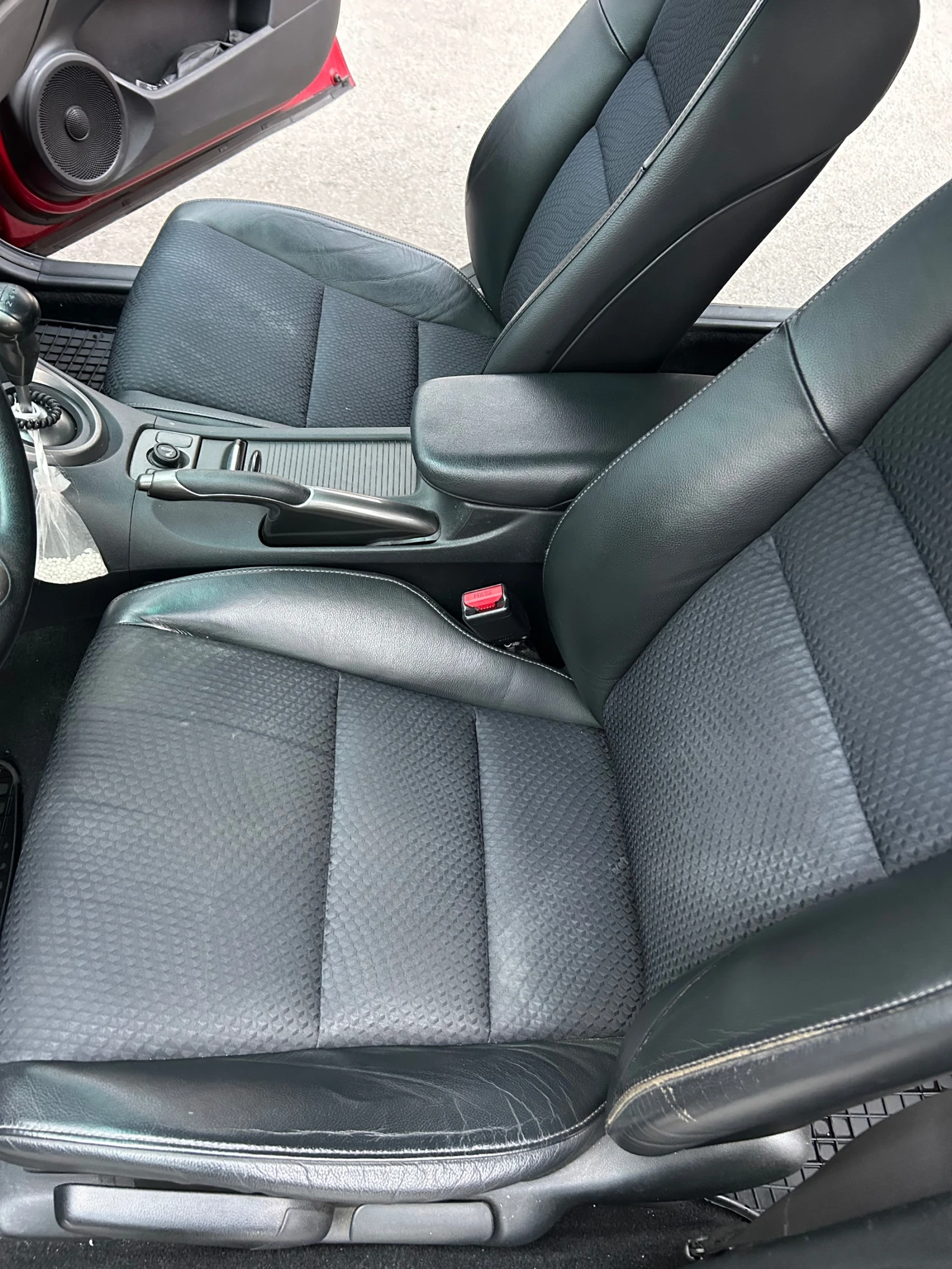 Honda Civic 1.4 i-VTEC, Facelift - изображение 10 | Auto.bg Honda Civic 1.4 i-VTEC, Facelift - изображение 10