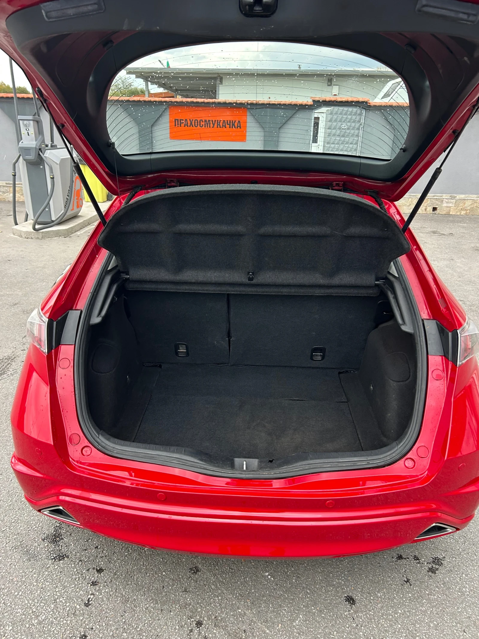 Honda Civic 1.4 i-VTEC, Facelift - изображение 8 | Auto.bg Honda Civic 1.4 i-VTEC, Facelift - изображение 8