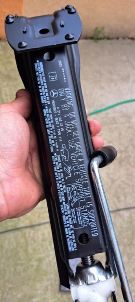 Mercedes-Benz E 200 ГАРАЖЕН Е 200 KOMPRESSOR 163 k.с. - 5900 € / 11539.40 лв. - 74092614 11 | Car24.bg Mercedes-Benz E 200 ГАРАЖЕН Е 200 KOMPRESSOR 163 k.с. - 5900 € / 11539.40 лв. - 74092614 11