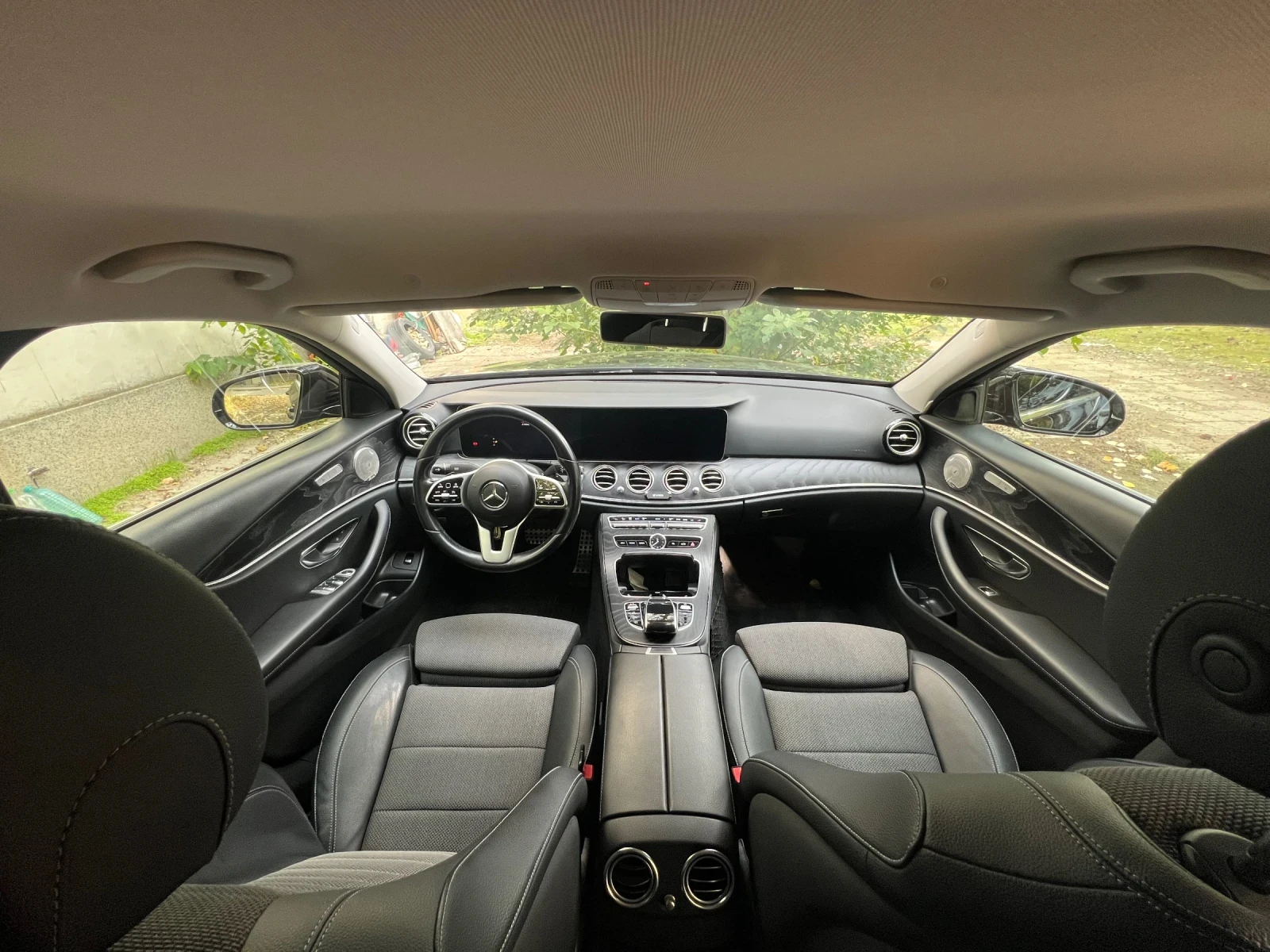 Mercedes-Benz E 220 d 4Matic TOP! - изображение 10 | Auto.bg Mercedes-Benz E 220 d 4Matic TOP! - изображение 10