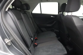 VW T-Roc STYLE / 4MOTION / DIGITAL / DISTRONIC - 49900 лв. / 25513.46 € - 34184891 11 | Car24.bg VW T-Roc STYLE / 4MOTION / DIGITAL / DISTRONIC - 49900 лв. / 25513.46 € - 34184891 11