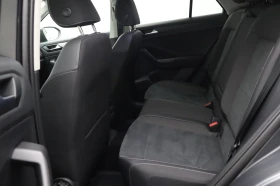 VW T-Roc STYLE / 4MOTION / DIGITAL / DISTRONIC - 49900 лв. / 25513.46 € - 34184891 12 | Car24.bg VW T-Roc STYLE / 4MOTION / DIGITAL / DISTRONIC - 49900 лв. / 25513.46 € - 34184891 12