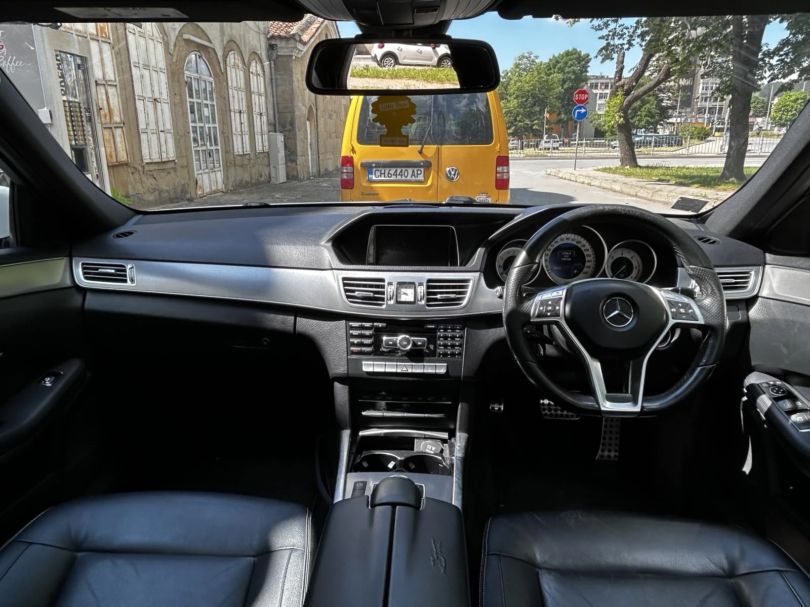 Mercedes-Benz E 220 Намалена цена - изображение 10 | Auto.bg Mercedes-Benz E 220 Намалена цена - изображение 10