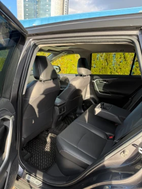 Toyota Rav4 Limited Hybrid 4x4 13 000 км !!! - 37500 € / 73343.62 лв. - 97024002 15 | Car24.bg Toyota Rav4 Limited Hybrid 4x4 13 000 км !!! - 37500 € / 73343.62 лв. - 97024002 15