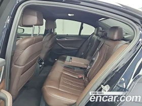 BMW 530 xDrive M Sport Package Plus / АВТОКРЕДИТ | Auto.bg — изображение 14 BMW 530 xDrive M Sport Package Plus / АВТОКРЕДИТ | Auto.bg — изображение 14