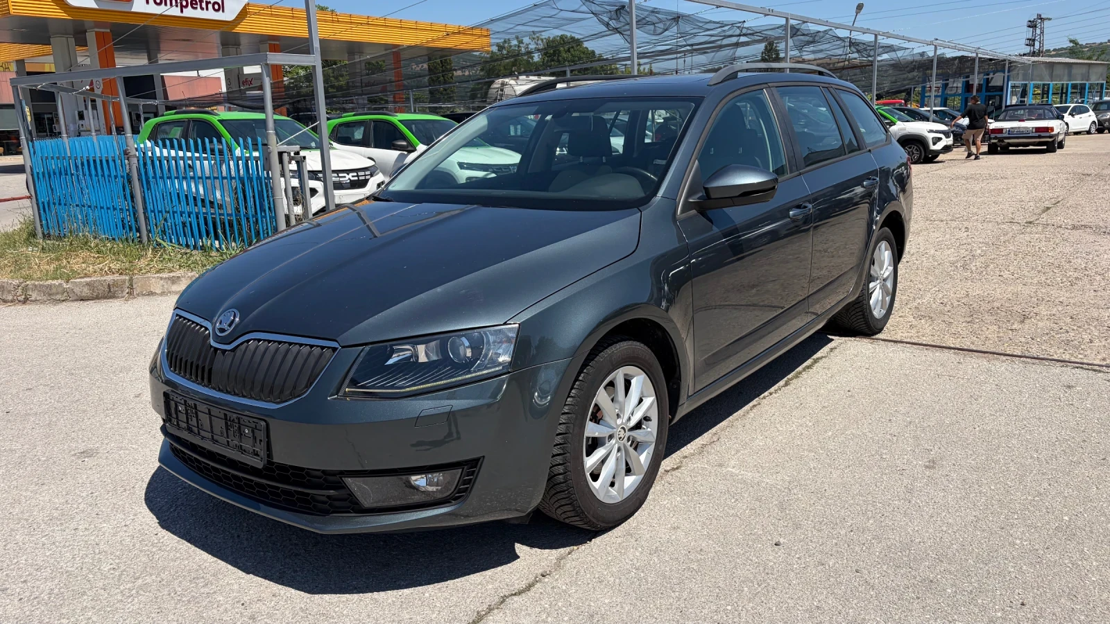 Skoda Octavia undefined | Auto.bg — изображение 1 Skoda Octavia undefined | Auto.bg — изображение 1