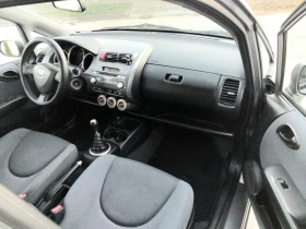 Honda Jazz 1.4i.80k + КЛИМА. БЕНЗИН | Auto.bg — изображение 11 Honda Jazz 1.4i.80k + КЛИМА. БЕНЗИН | Auto.bg — изображение 11
