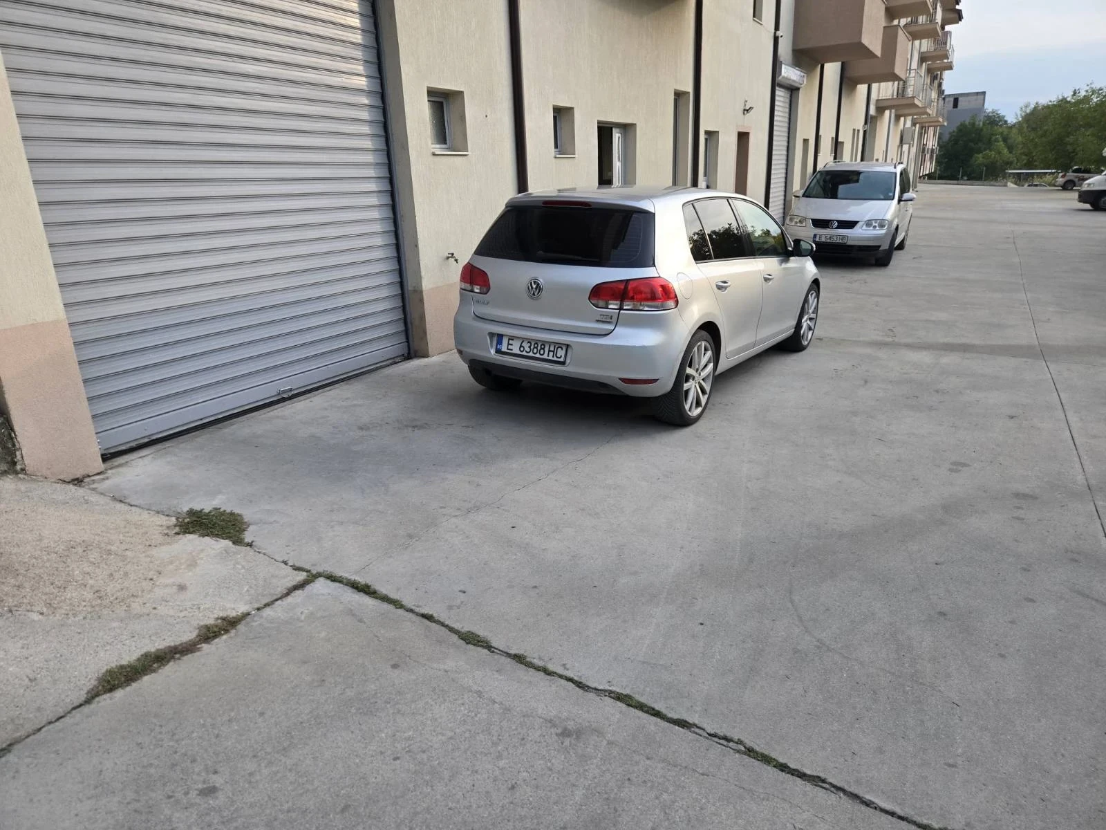 VW Golf 1.6ТДИ - изображение 7 | Auto.bg VW Golf 1.6ТДИ - изображение 7