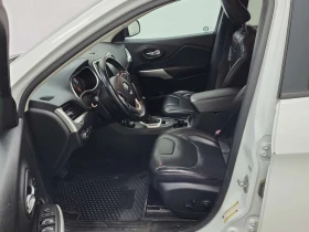 Jeep Cherokee TRAILHAWK LEATHER PLUS CARFAX - 13000 € / 25425.79 лв. - 94354815 5 | Car24.bg Jeep Cherokee TRAILHAWK LEATHER PLUS CARFAX - 13000 € / 25425.79 лв. - 94354815 5
