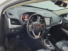 Jeep Cherokee TRAILHAWK LEATHER PLUS CARFAX - 13000 € / 25425.79 лв. - 94354815 10 | Car24.bg Jeep Cherokee TRAILHAWK LEATHER PLUS CARFAX - 13000 € / 25425.79 лв. - 94354815 10