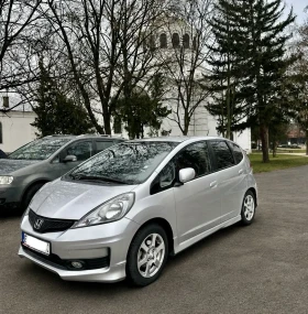 Honda Jazz 1.4i Si Facelift, 21500km., CarPlay и AndroidAuto | Auto.bg — изображение 2 Honda Jazz 1.4i Si Facelift, 21500km., CarPlay и AndroidAuto | Auto.bg — изображение 2