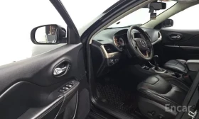 Jeep Cherokee AWD* LIMITED* 100к км* ОБДУХ* ПОДГРЕВ* ПАНО* м.Точ | Auto.bg — изображение 6 Jeep Cherokee AWD* LIMITED* 100к км* ОБДУХ* ПОДГРЕВ* ПАНО* м.Точ | Auto.bg — изображение 6