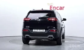 Jeep Cherokee AWD* LIMITED* 100к км* ОБДУХ* ПОДГРЕВ* ПАНО* м.Точ | Auto.bg — изображение 4 Jeep Cherokee AWD* LIMITED* 100к км* ОБДУХ* ПОДГРЕВ* ПАНО* м.Точ | Auto.bg — изображение 4