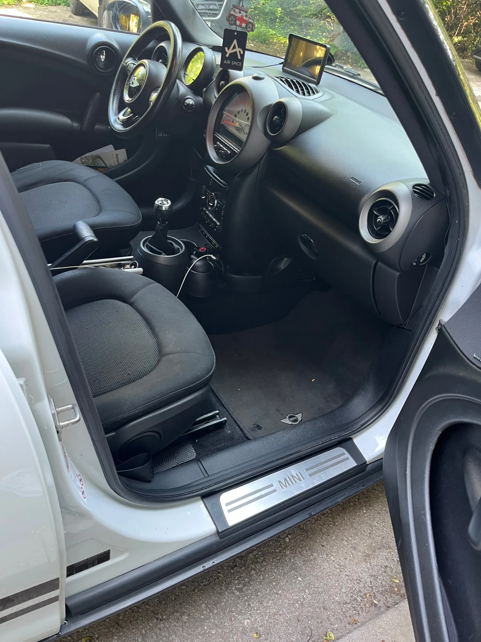 Mini Countryman One D - изображение 3 | Auto.bg Mini Countryman One D - изображение 3