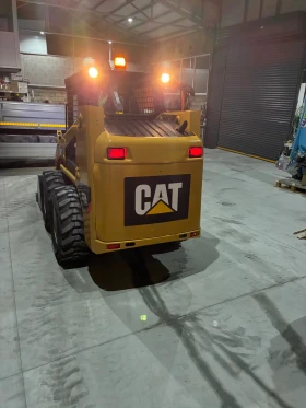 Мини челни товарачи Cat 226 B-3 | Auto.bg — изображение 6 Мини челни товарачи Cat 226 B-3 | Auto.bg — изображение 6