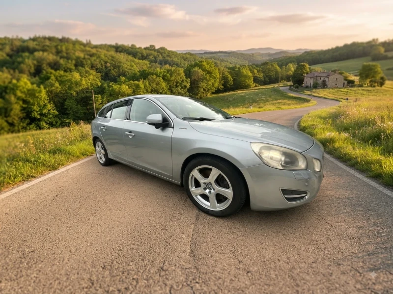 Volvo V60 D6 AWD PHEV - 7500 € - 23936368 1 | Car24.bg Volvo V60 D6 AWD PHEV - 7500 € - 23936368 1