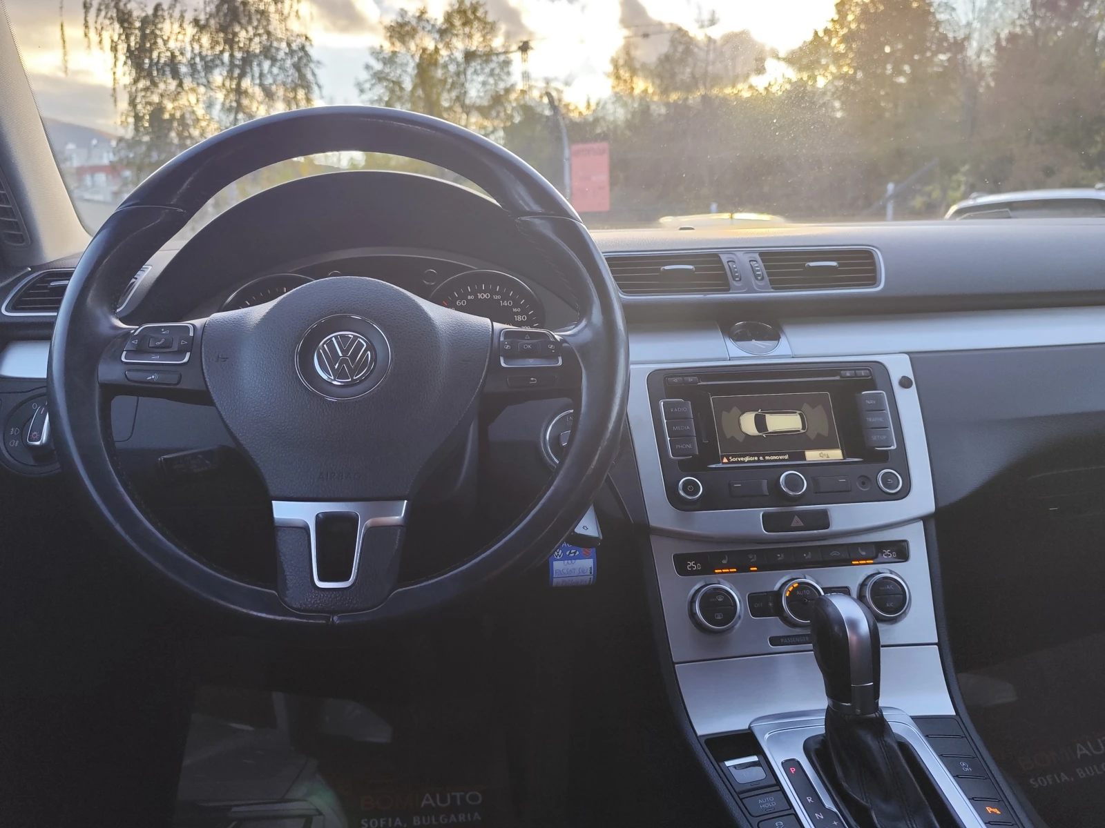 VW Passat 2.0TDI* EXECUTIVE* BLUEMOTION* АВТОМАТИК*  - изображение 7 | Auto.bg VW Passat 2.0TDI* EXECUTIVE* BLUEMOTION* АВТОМАТИК*  - изображение 7