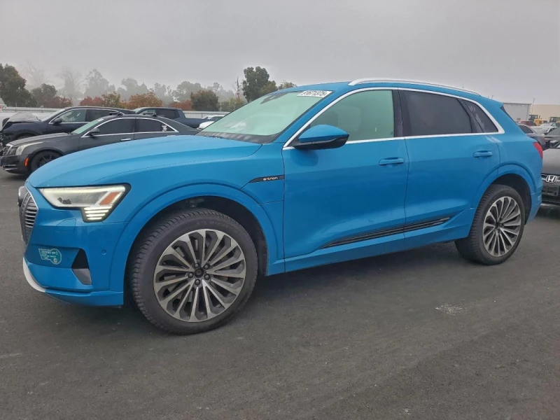 Audi E-Tron PRESTIGE* - 20700 € / 40485.68 лв. - 33011843 1 | Car24.bg Audi E-Tron PRESTIGE* - 20700 € / 40485.68 лв. - 33011843 1