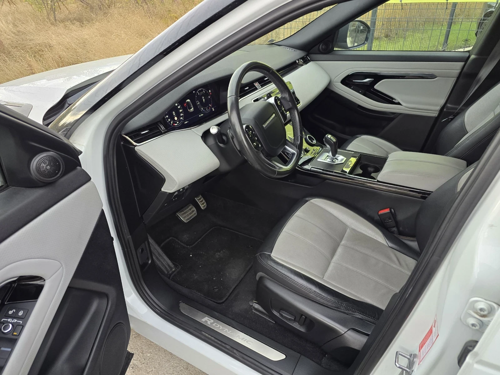 Land Rover Range Rover Evoque 2.0 D/ R DINAMIC/CAMERA - изображение 7 | Auto.bg Land Rover Range Rover Evoque 2.0 D/ R DINAMIC/CAMERA - изображение 7