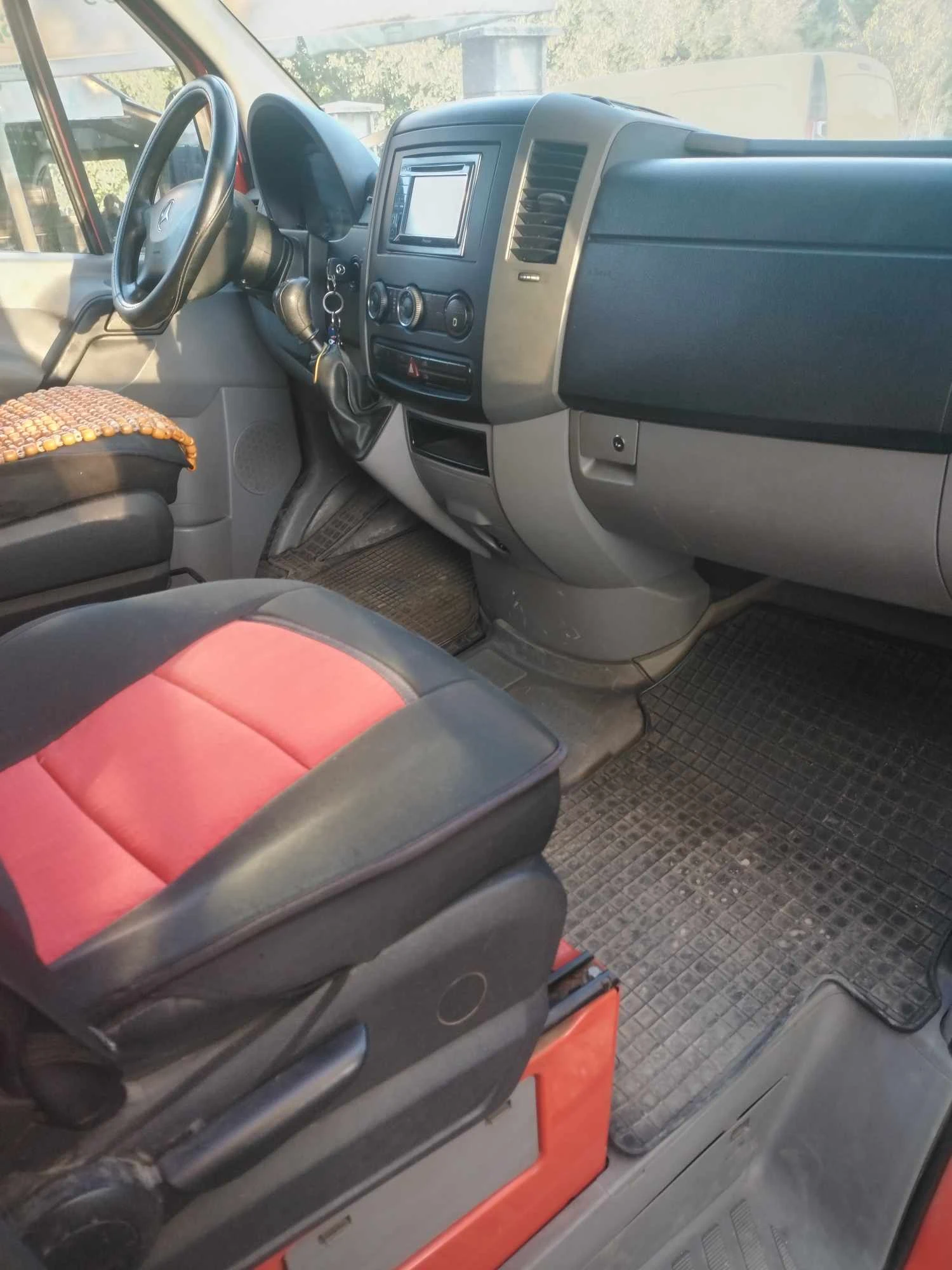Mercedes-Benz Sprinter 311  - изображение 4 | Auto.bg Mercedes-Benz Sprinter 311  - изображение 4