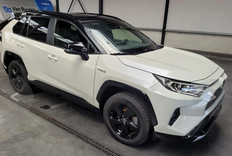 Toyota Rav4 2, 5 Hybrid = 4x4= 63000 km= Подгряване= Топ - 24999 € / 48893.79 лв. - 50675373 1 | Car24.bg Toyota Rav4 2, 5 Hybrid = 4x4= 63000 km= Подгряване= Топ - 24999 € / 48893.79 лв. - 50675373 1