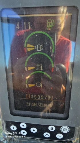 Багер Caterpillar 323D