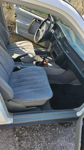 Mercedes-Benz 190 2.0D - 2500 € / 4889.57 лв. - 52803680 9 | Car24.bg Mercedes-Benz 190 2.0D - 2500 € / 4889.57 лв. - 52803680 9