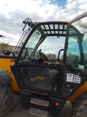 Телескопични товарачи JCB undefined | Auto.bg — изображение 5 Телескопични товарачи JCB undefined | Auto.bg — изображение 5