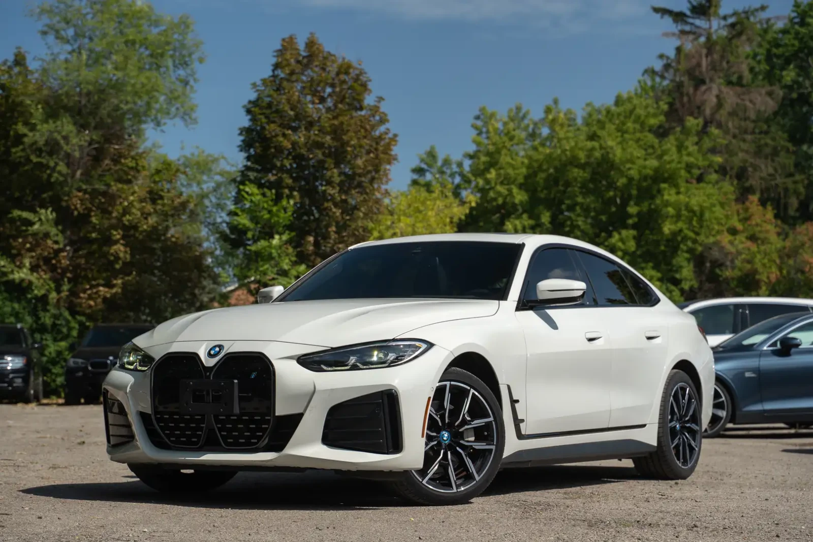BMW i4 M* SPORT* HARMON* KARDON* ХЕДЪП* 360КАМЕРА* | Auto.bg — изображение 1 BMW i4 M* SPORT* HARMON* KARDON* ХЕДЪП* 360КАМЕРА* | Auto.bg — изображение 1