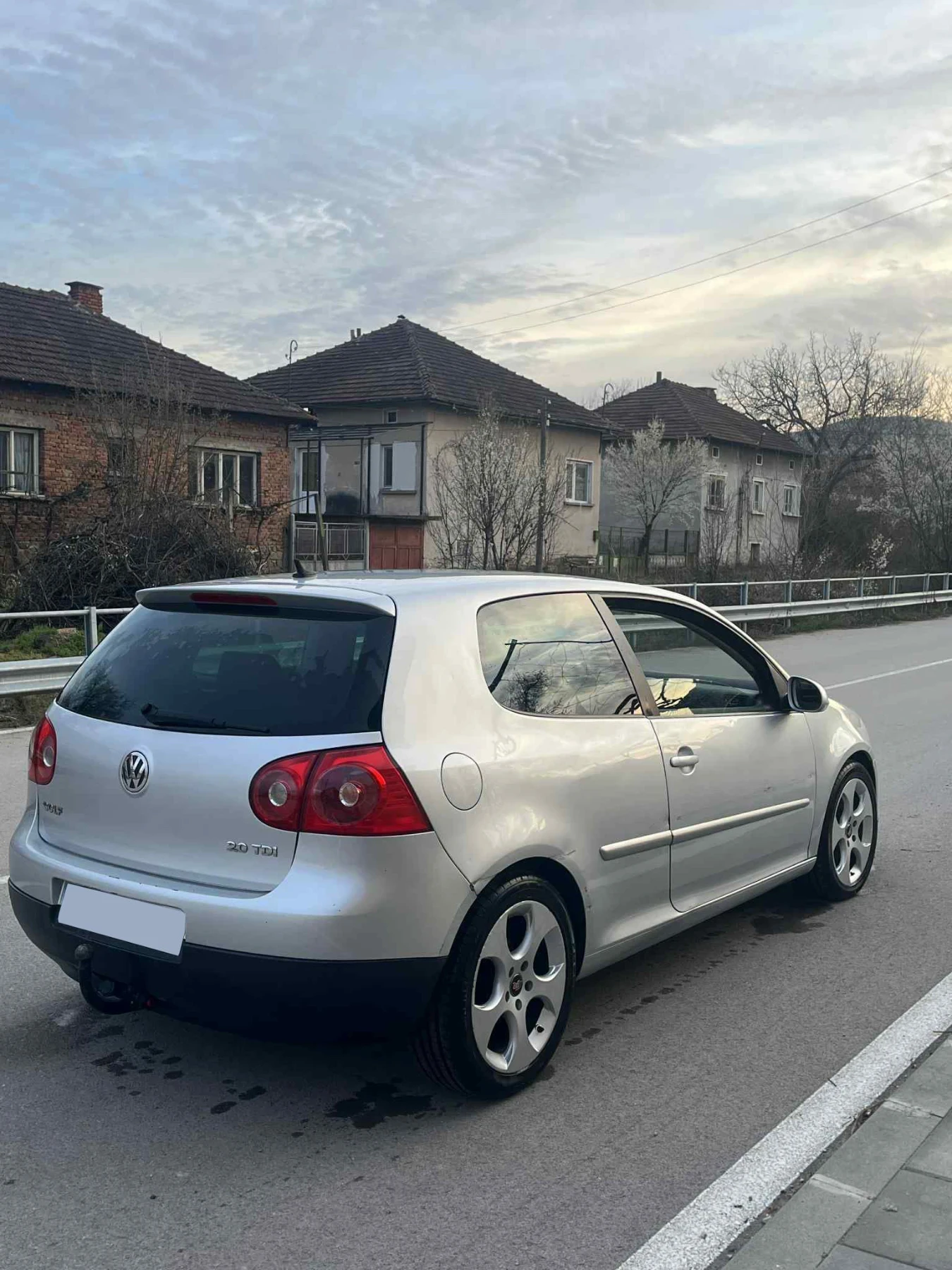 VW Golf Golf 5 2.0 TDI - 6 скорости - изображение 5 | Auto.bg VW Golf Golf 5 2.0 TDI - 6 скорости - изображение 5