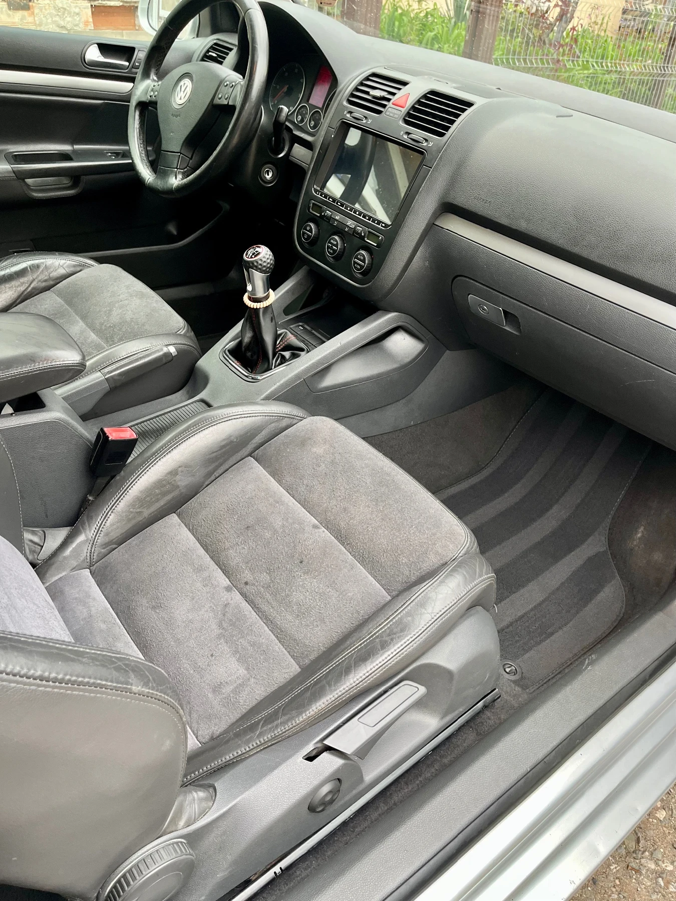 VW Golf Golf 5 2.0 TDI - 6 скорости - изображение 10 | Auto.bg VW Golf Golf 5 2.0 TDI - 6 скорости - изображение 10