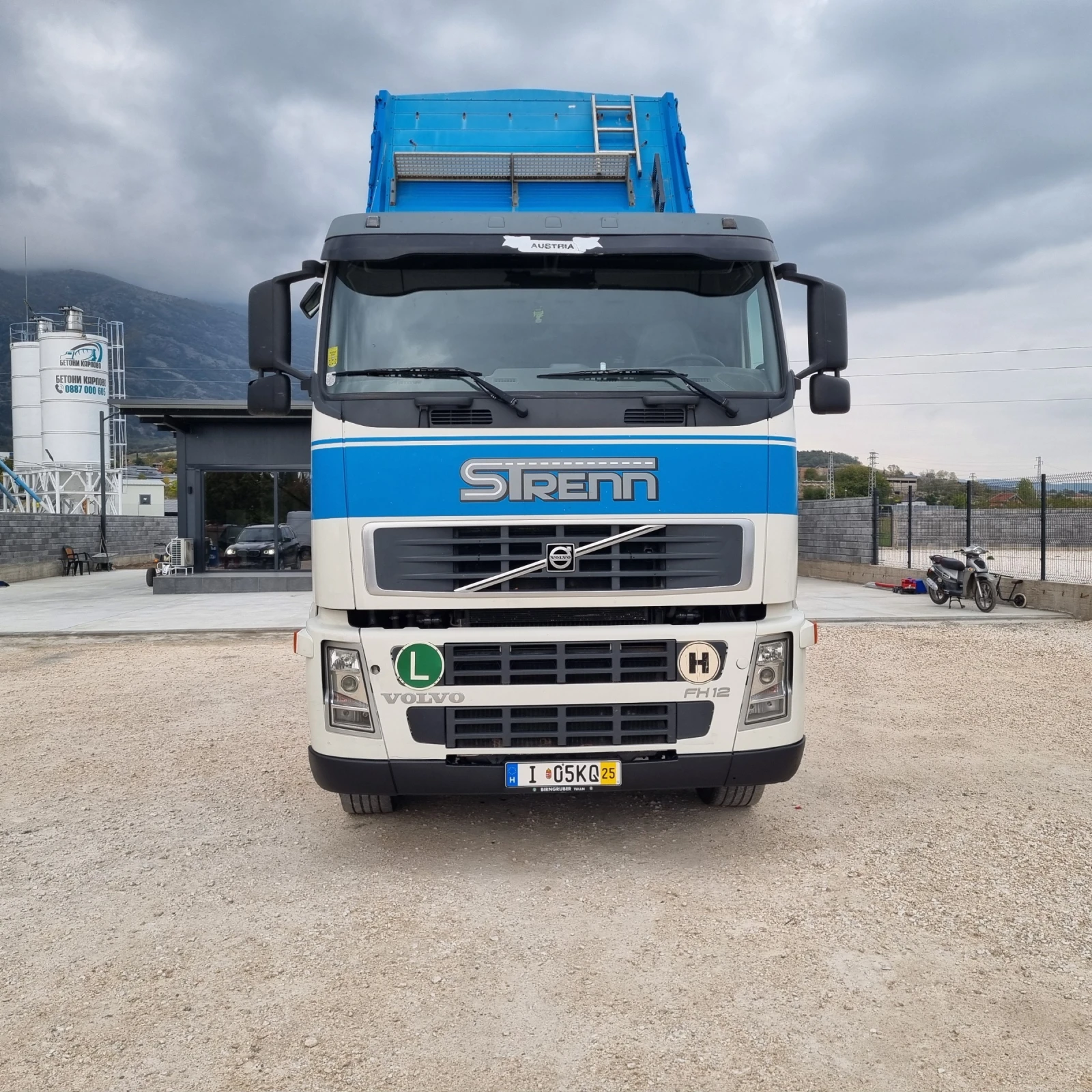 Volvo Fh 12 Тристранен 5.10м - изображение 2 | Auto.bg Volvo Fh 12 Тристранен 5.10м - изображение 2