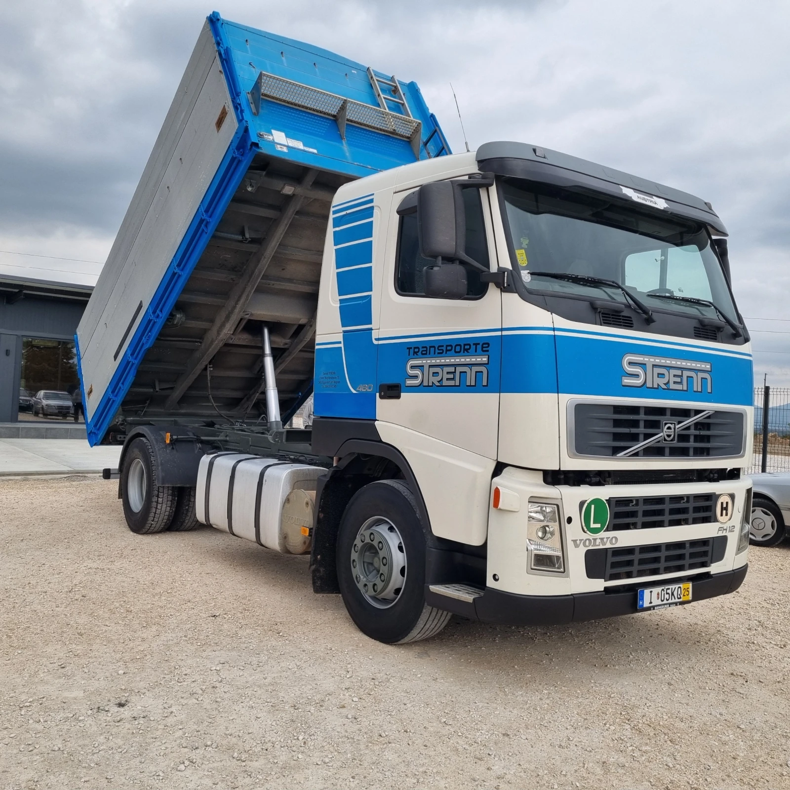 Volvo Fh 12 Тристранен 5.10м - изображение 3 | Auto.bg Volvo Fh 12 Тристранен 5.10м - изображение 3