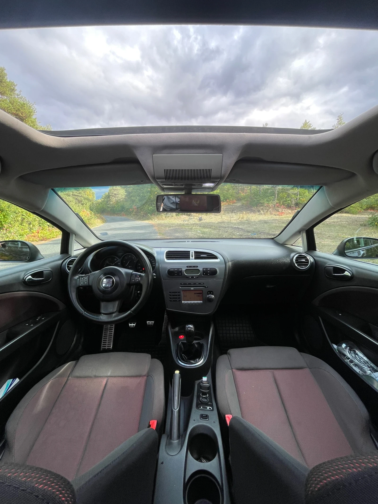 Seat Leon 2.0TDI FR Bi-xenon - изображение 7 | Auto.bg Seat Leon 2.0TDI FR Bi-xenon - изображение 7