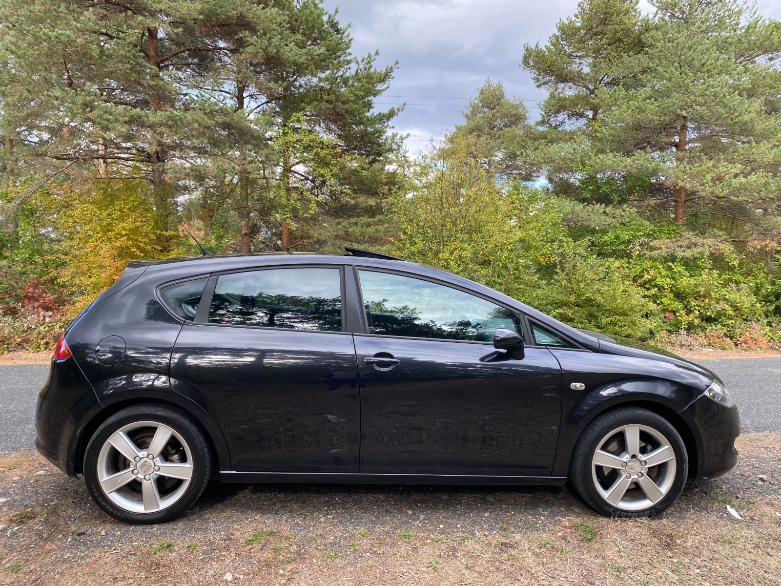 Seat Leon 2.0TDI FR Bi-xenon - изображение 6 | Auto.bg Seat Leon 2.0TDI FR Bi-xenon - изображение 6