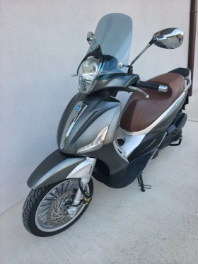 Piaggio Beverly 300 ie, ABS/ASR, 2019 година, ЛИЗИНГ | Auto.bg — изображение 12 Piaggio Beverly 300 ie, ABS/ASR, 2019 година, ЛИЗИНГ | Auto.bg — изображение 12