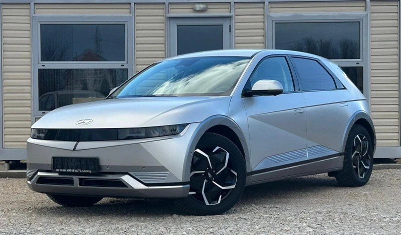 Hyundai Ioniq 5 UNIQ* 325H.P.* 77.4KW* AWD* 18000KM* SOH100%* ГАРА - 36500 € / 71387.79 лв. - 47095663 1 | Car24.bg Hyundai Ioniq 5 UNIQ* 325H.P.* 77.4KW* AWD* 18000KM* SOH100%* ГАРА - 36500 € / 71387.79 лв. - 47095663 1