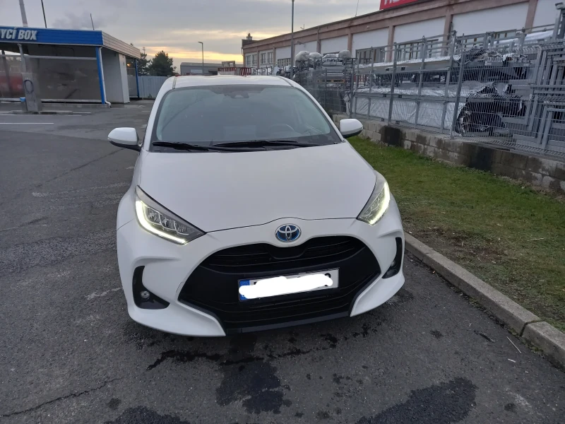 Toyota Yaris 1.5 hybrid - 14200 € / 27772.79 лв. - 35639892 1 | Car24.bg Toyota Yaris 1.5 hybrid - 14200 € / 27772.79 лв. - 35639892 1