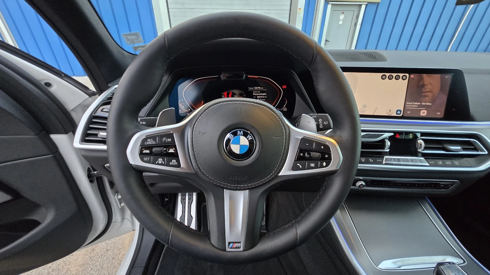 BMW X5 M-pack/Swarovski Crystal Set/xDrive/30d - изображение 10 | Auto.bg BMW X5 M-pack/Swarovski Crystal Set/xDrive/30d - изображение 10