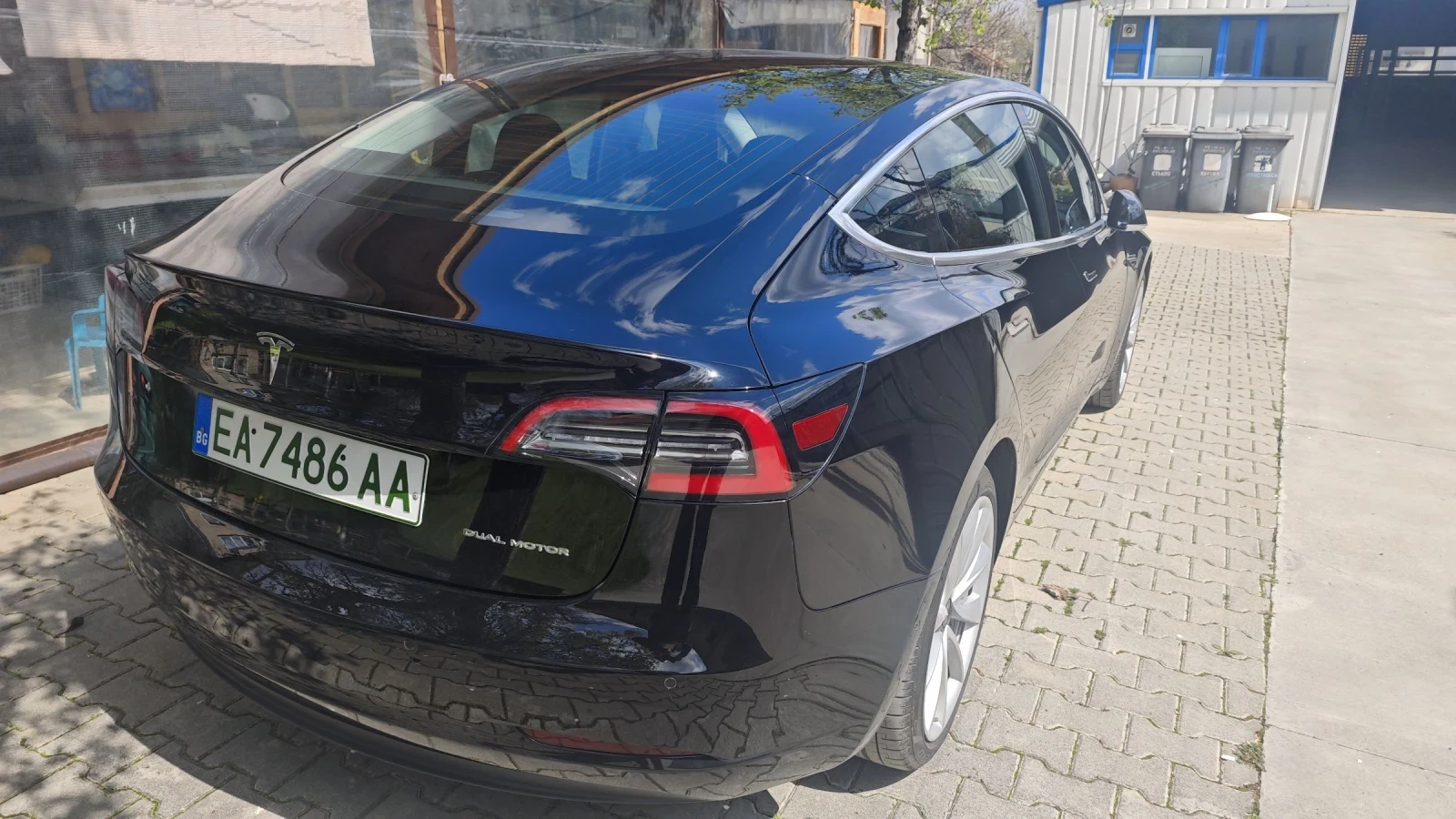 Tesla Model 3 Tesla Model 3 LONG RANGE DUAL MOTOR - изображение 3 | Auto.bg Tesla Model 3 Tesla Model 3 LONG RANGE DUAL MOTOR - изображение 3