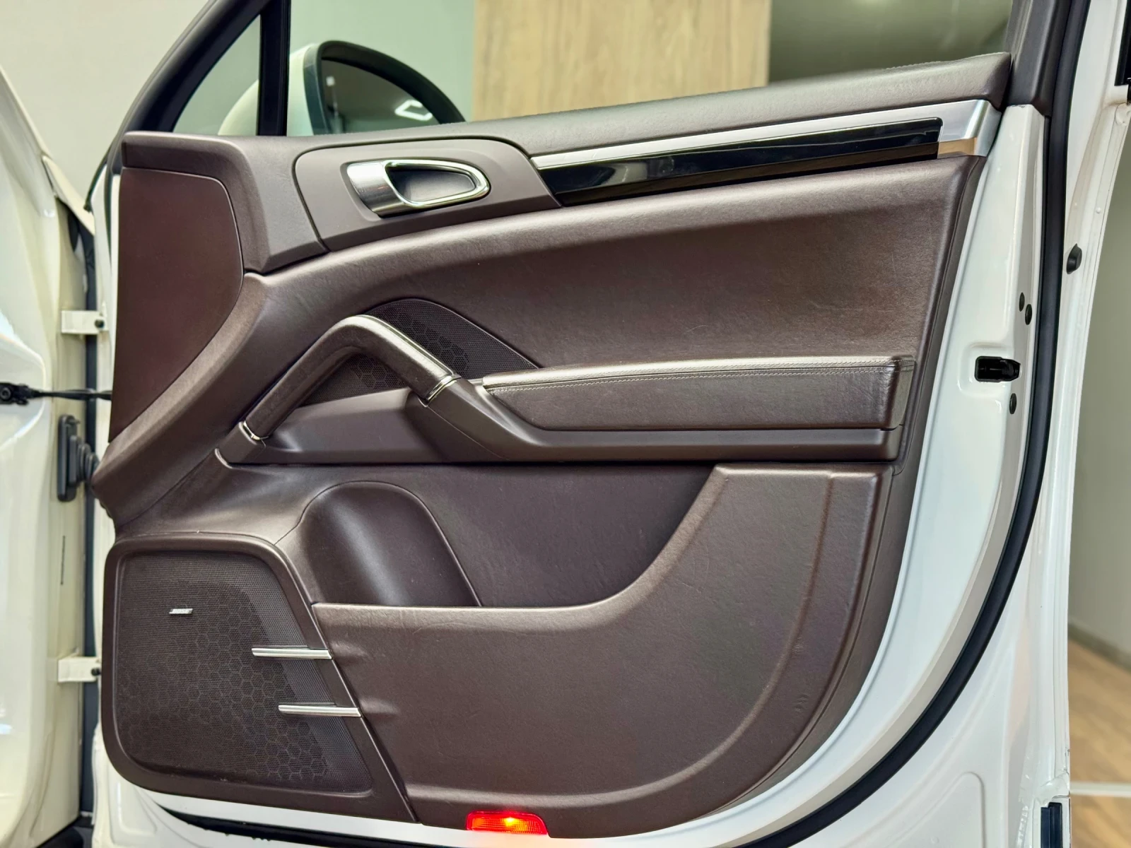 Porsche Cayenne 3.0 V6 Diesel  - изображение 6 | Auto.bg Porsche Cayenne 3.0 V6 Diesel  - изображение 6