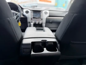Toyota Tundra 5.7* V8* ПОДГРЕВ* КАМЕРА* КЕЙЛЕС* АВТОПИЛОТ* | Auto.bg — изображение 17 Toyota Tundra 5.7* V8* ПОДГРЕВ* КАМЕРА* КЕЙЛЕС* АВТОПИЛОТ* | Auto.bg — изображение 17