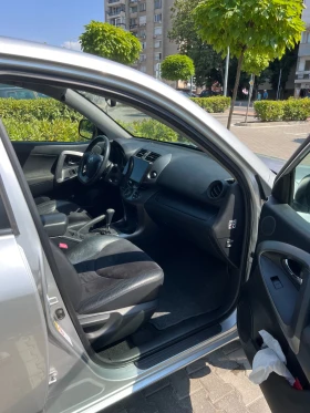 Toyota Rav4 2, 2 d-cat - 8500 € - 66343389 12 | Car24.bg Toyota Rav4 2, 2 d-cat - 8500 € - 66343389 12