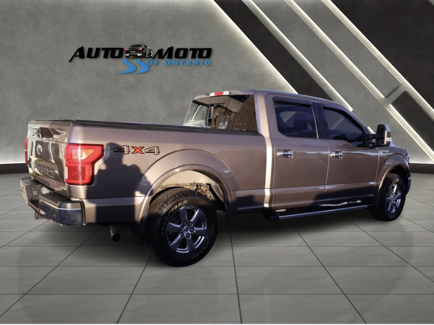 Ford F150 LARIAT* ОБДУХВАНЕ* КАМЕРА* КЕЙЛЕС* ДИСТРОНИК*  - изображение 2 | Auto.bg Ford F150 LARIAT* ОБДУХВАНЕ* КАМЕРА* КЕЙЛЕС* ДИСТРОНИК*  - изображение 2