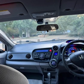 Honda Insight 1.3 i-VTEC IMA Hybrid CVT | Auto.bg — изображение 6 Honda Insight 1.3 i-VTEC IMA Hybrid CVT | Auto.bg — изображение 6