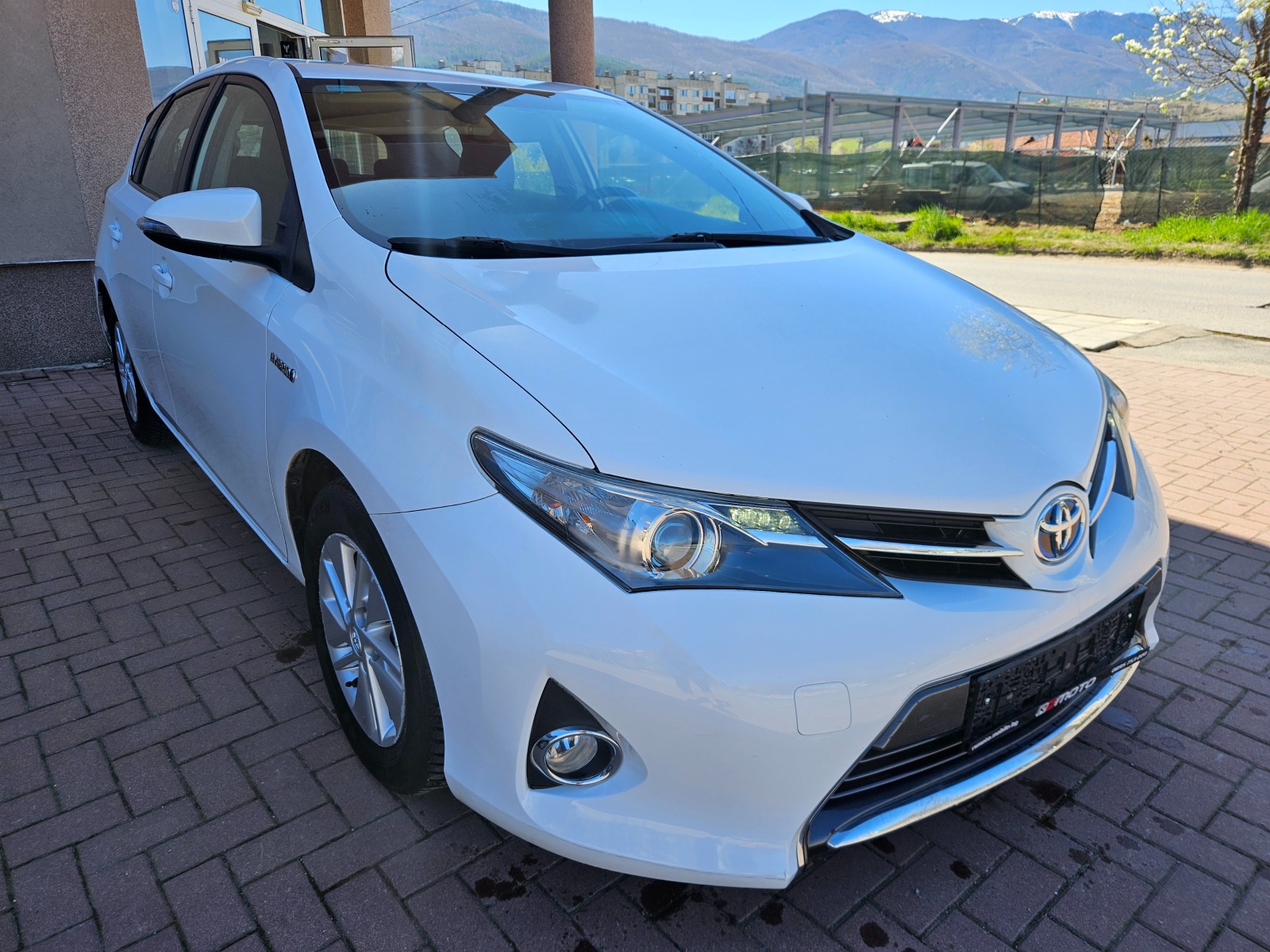 Toyota Auris 1.8 Hybrid, Camera, Navi, Keyless! - [1] 